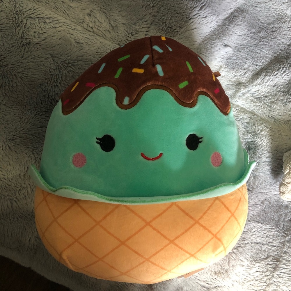 Squishmallow 8”